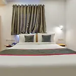 Oyo Townhouse 156 Maraimalai Nagar